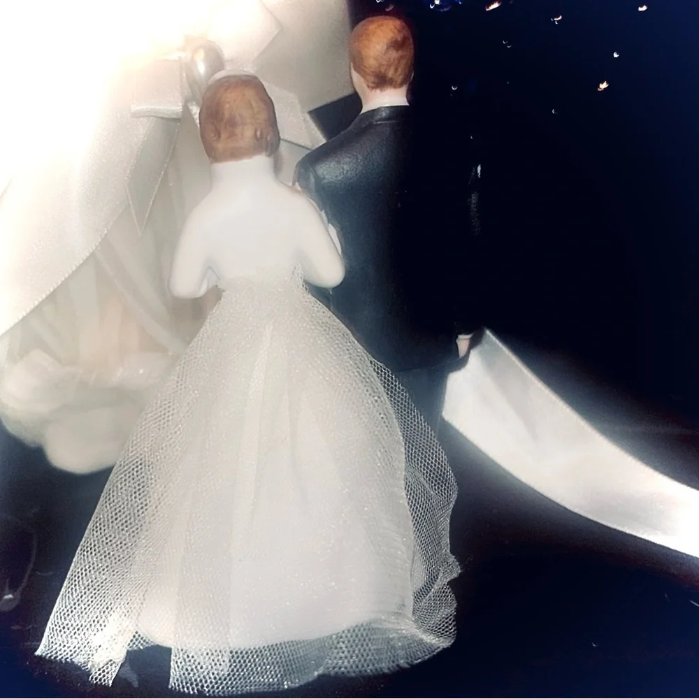 1950s Wilton Chicago Bride & Groom Topper